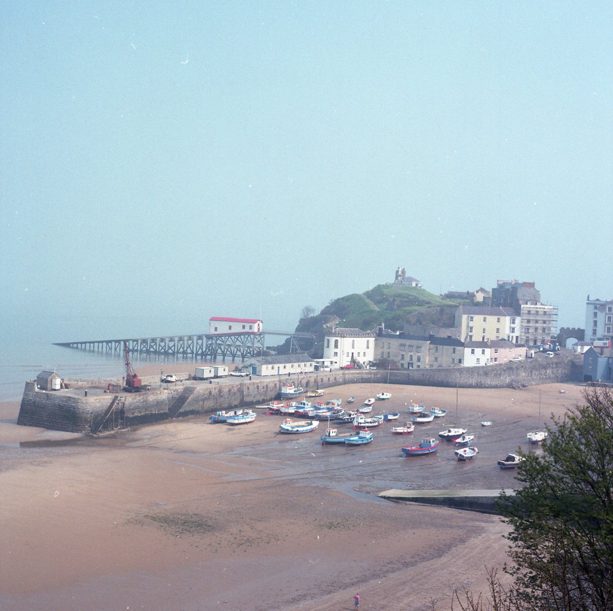 E0023418_img641.jpg   /guest/guest/Images/Tenby/E0023418_img641.jpg