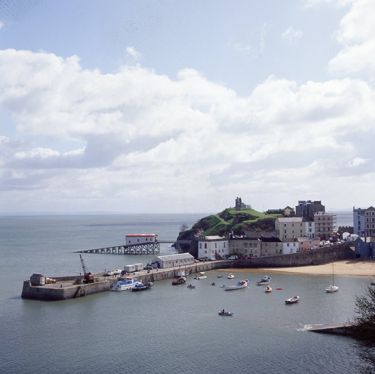 E0024857_img523.jpg   /guest/guest/Images/Tenby/E0024857_img523.jpg