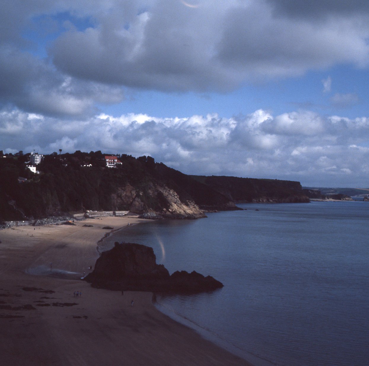 E0024996_img304.jpg   /guest/guest/Images/Tenby/E0024996_img304.jpg